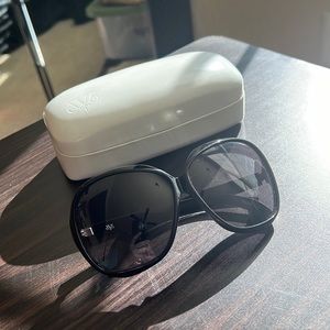 dVb oversized sunglasses by Victoria Beckham